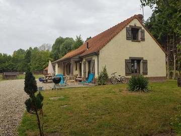 Gîte pour 7 personnes, avec jardin à Saint-Quentin-en-Tourmont