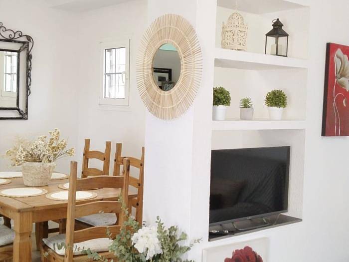 Gîte pour 6 personnes, avec balcon ainsi que jardin et piscine dans Playa Flamenca - 2