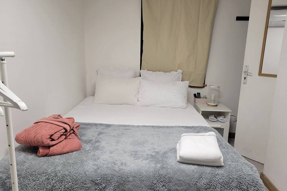 Studio Chaleureux Du Canal in Évry-Courcouronnes, Essonne