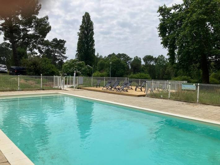 Location de vacances pour 3 personnes, avec Terrasse et Jardin ainsi que Piscine et Sauna à Montendre - 3