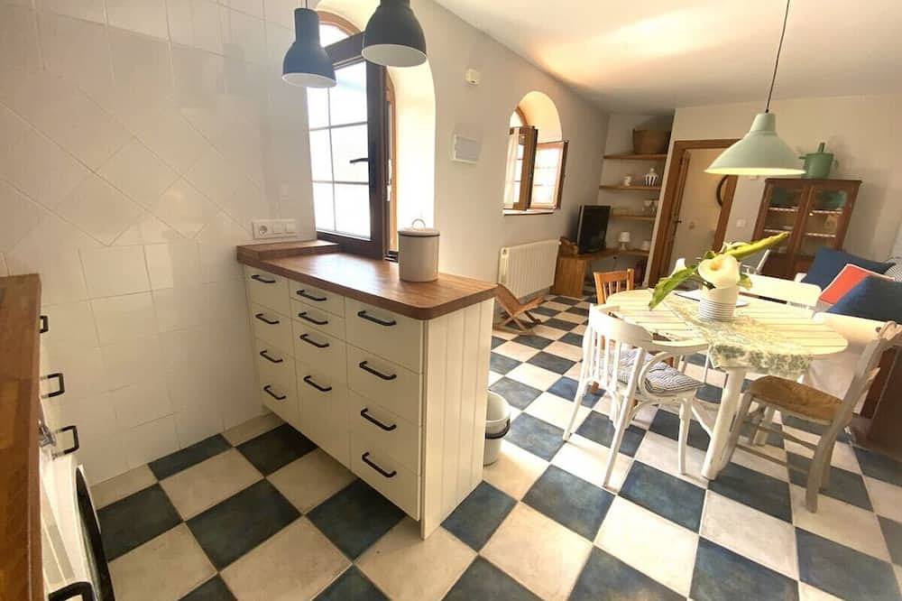 Entorno Rural Casita El Trisquel 18002 in Bareyo, Cantabrian Coast