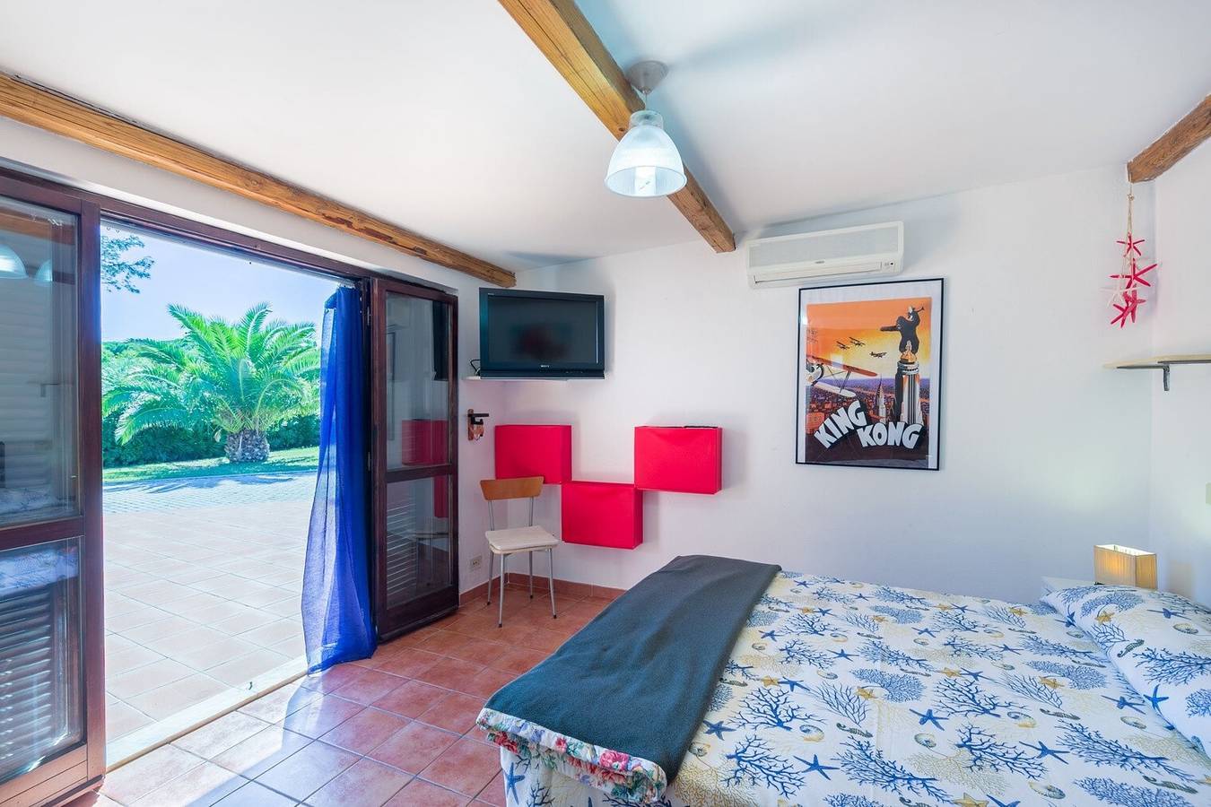 Ganze Wohnung, Charmante Ferienwohnung "Bilocale in Villa Elba" nahe dem Strand mit Terrasse und Garten in Marina di Campo, Elba