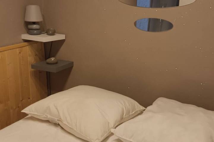 Gîte pour 4 personnes, avec terrasse à Saint-Laurent-le-Minier - 3