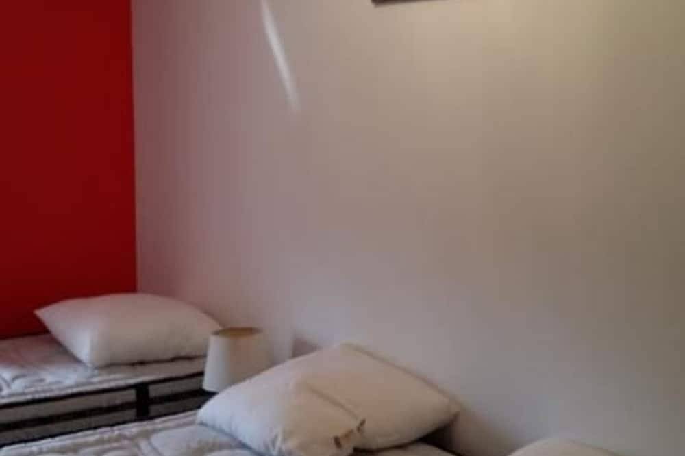 Gemütliches Ferienhaus mit umfassender Ausstattung und Naturaktivitäten in den Alpes Mancelles in Saint-Léonard-des-Bois, Parc naturel régional Normandie-Maine