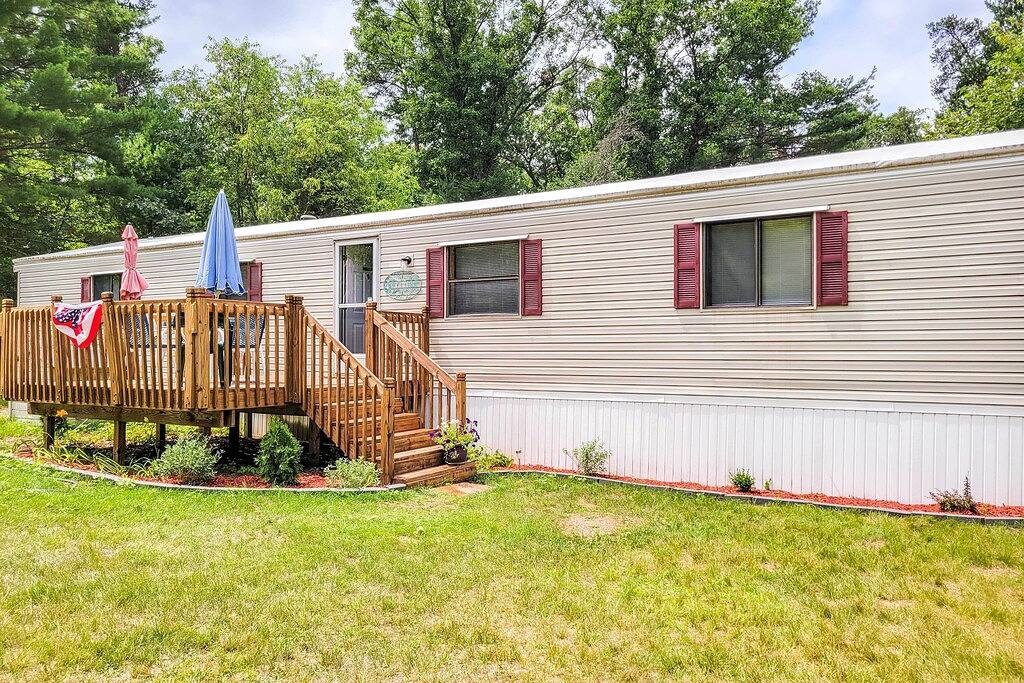 Secluded Woodsy Cabin: Hike, Fish, Hunt + Atv! in Arkdale, Castle Rock Lake