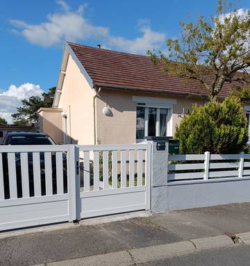 Gîte pour 4 personnes, avec terrasse et jardin à Donville-les-Bains