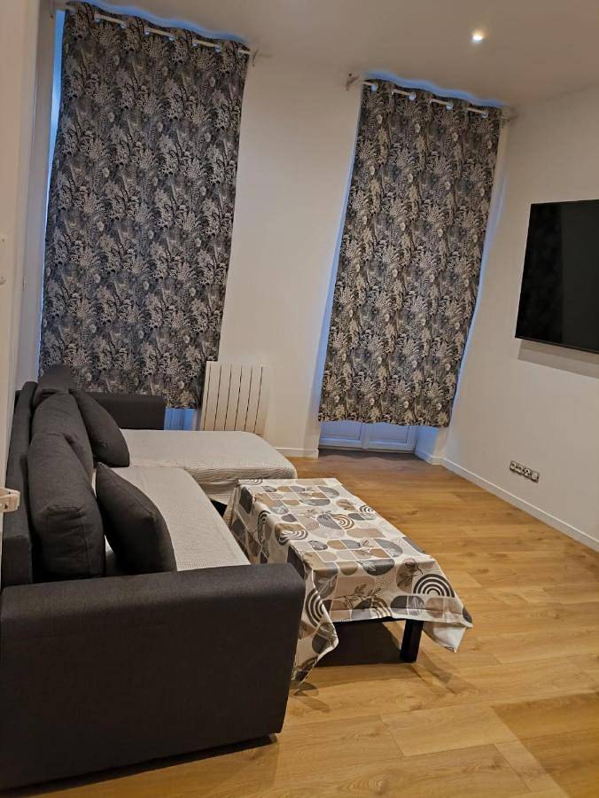 Gîte pour 4 personnes, avec balcon et vue, animaux acceptés à Auterive - 2