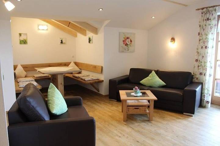 Bauernhof für 4 Personen, mit Balkon und Garten in Bernau am Chiemsee