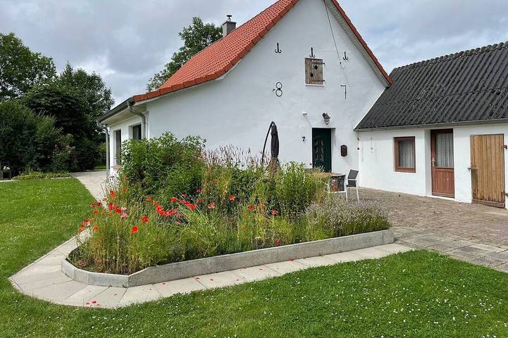 Ferienhaus für 4 Personen, mit Terrasse und Garten