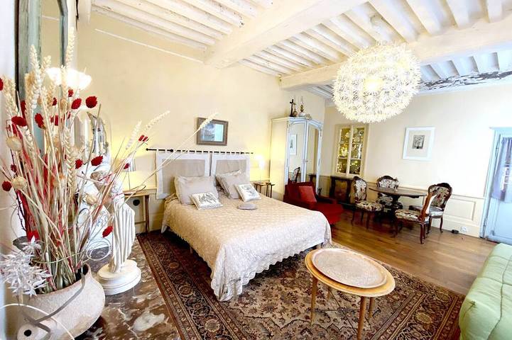 Location de vacances pour 4 personnes, avec jardin ainsi que piscine et terrasse à Avallon - 3