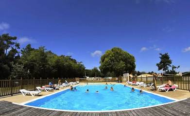 Gîte pour 5 personnes, avec piscine et terrasse à La Barre-de-Monts