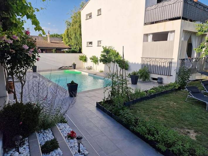 Gîte pour 6 personnes, avec vue ainsi que jardin et piscine à Ribaute-les-Tavernes - 4