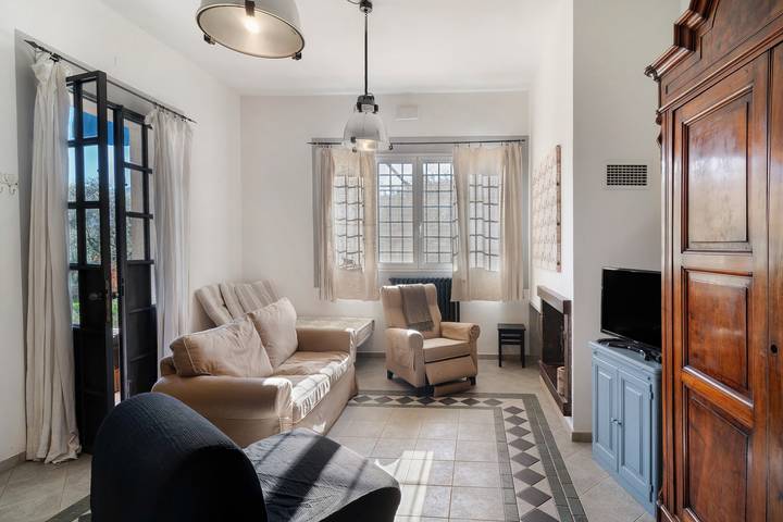Gehele studio, Studio Appartement 'Da Linda' met Uitzicht op de Bergen en Wi-Fi in Cisano sul Neva, Riviera di Ponente
