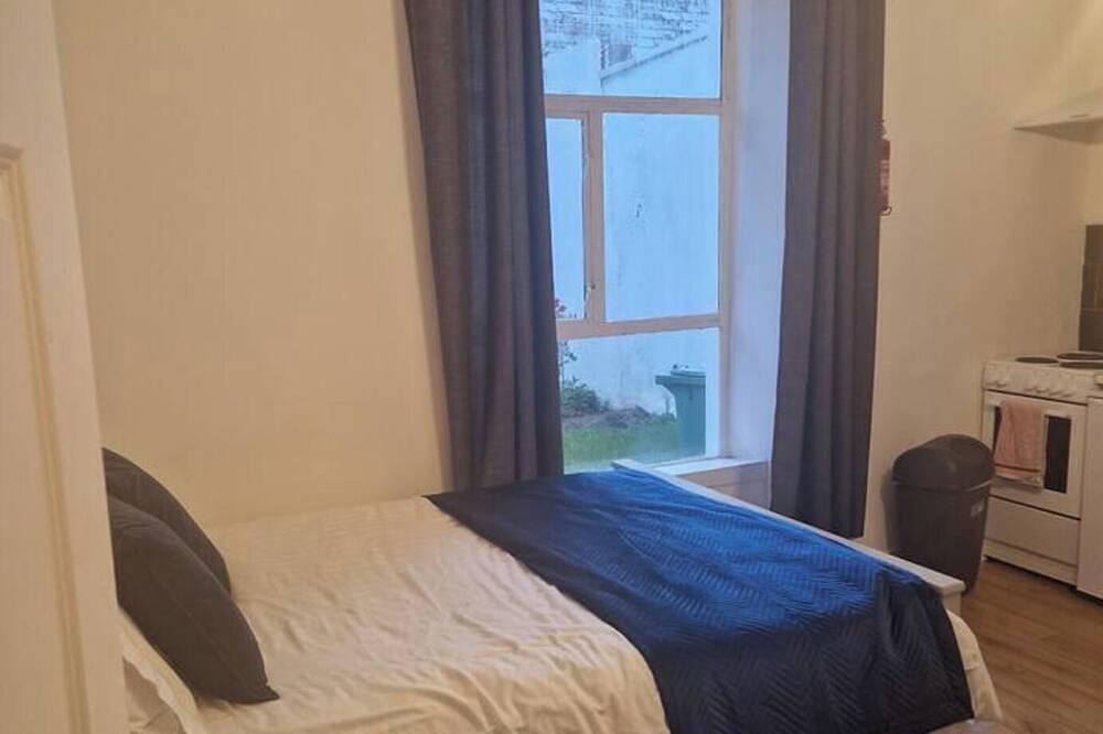 Entire apartment, Lovely studio - perfect weekend stay in Cork in Cork, County Cork