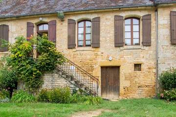 Gîte pour 6 personnes, avec jardin, animaux acceptés à Loubejac