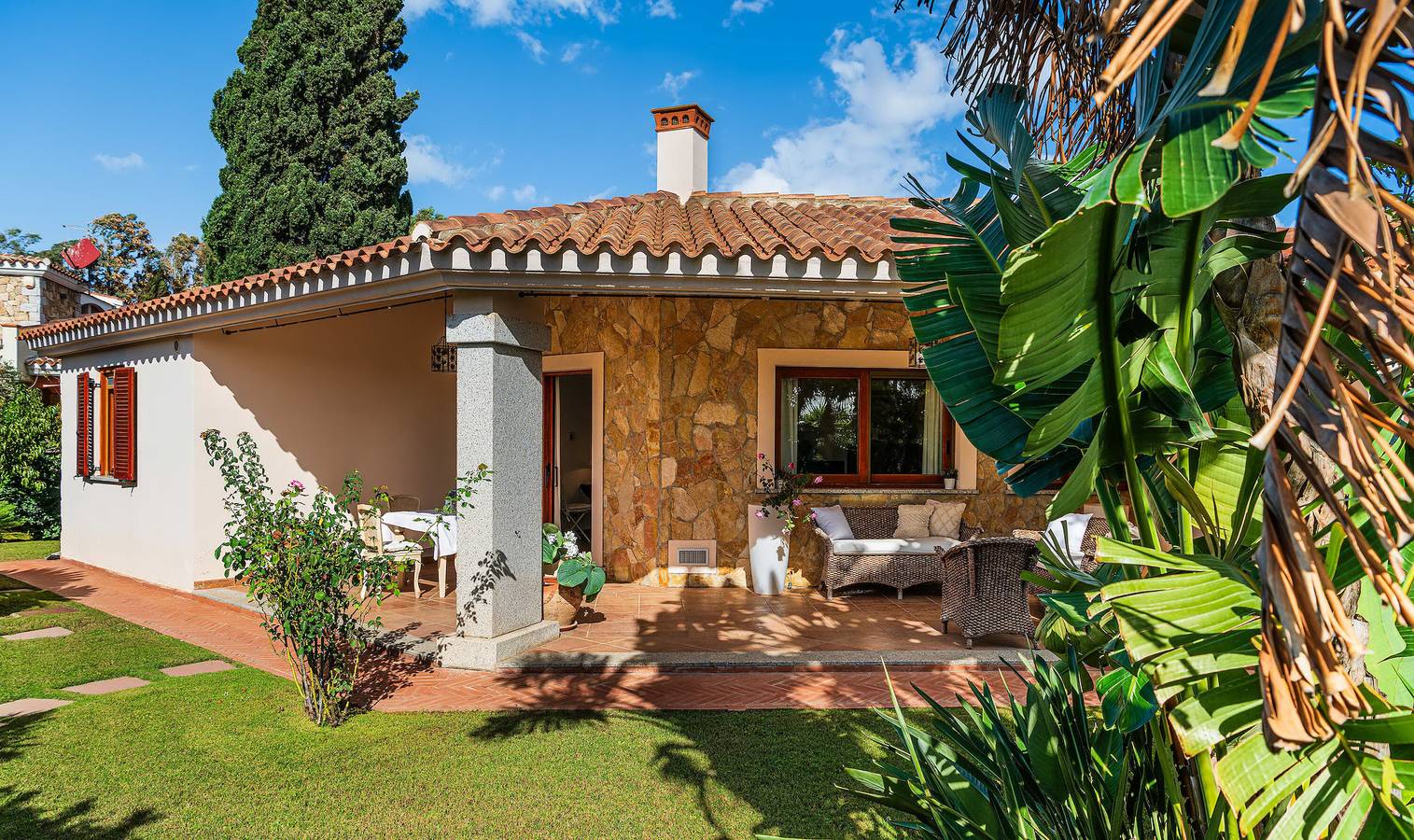 Villa Luisa Costa Rei – Maison de rêve avec jardin soigné à deux pas de la plage in Costa Rei, Muravera