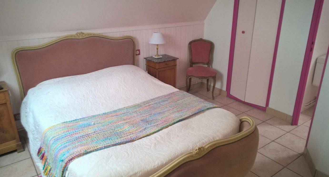 Chambres d'hôtes Lambert Rouen - Chambre Rhodo in Saint-Jean-du-Cardonnay, Région de Rouen
