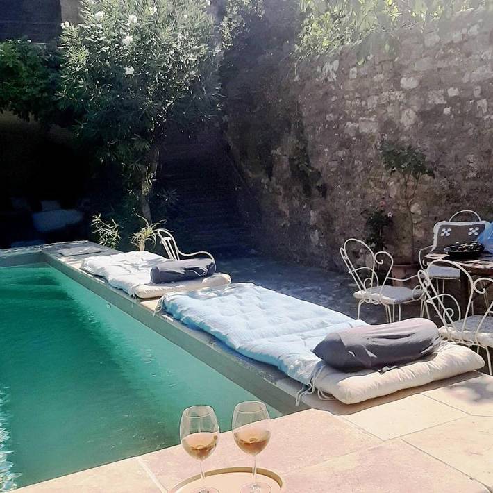 Location de vacances pour 6 personnes, avec piscine ainsi que jardin et vue à Collorgues - 2