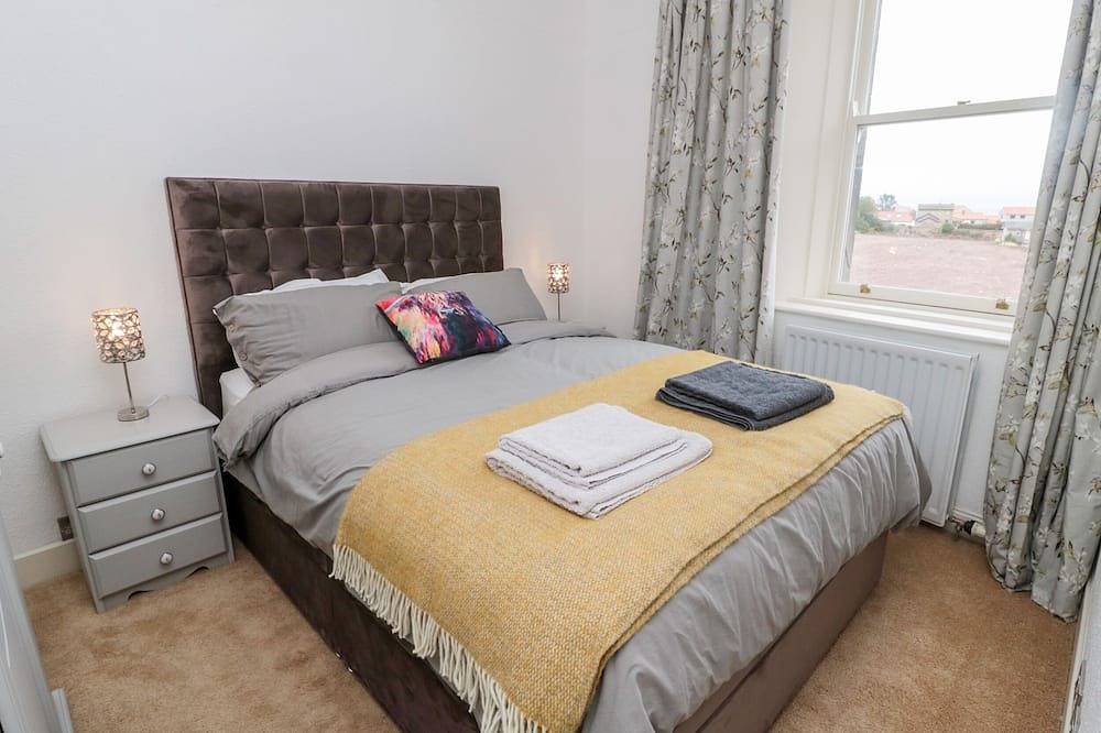 Islestone, 1 Temperance Terrace, pet friendly in Berwick-Upon-Tweed in Berwick-upon-Tweed, Northumberland Coast