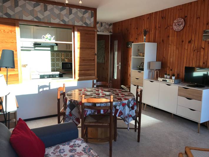 Gîte pour 6 personnes, avec balcon dans Office De Tourisme Super Besse - 2