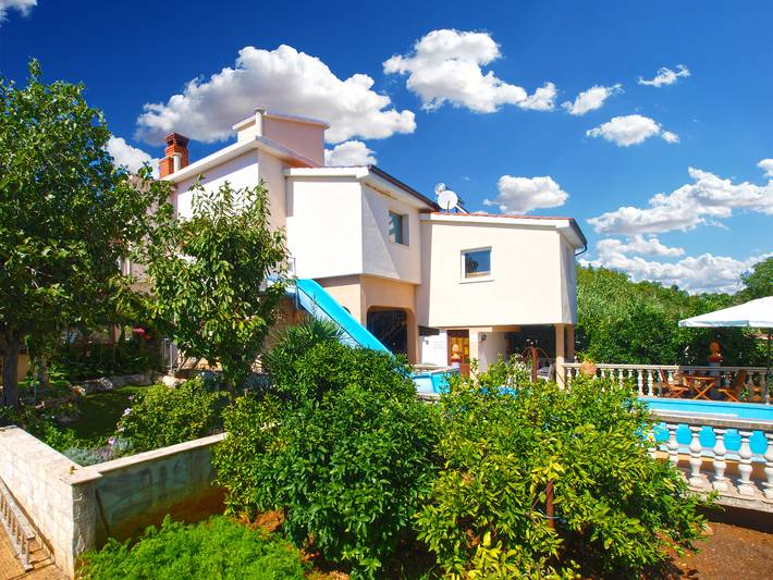 Ferienwohnung für 4 Personen, mit Terrasse und Pool in Pula-Medulin - 4