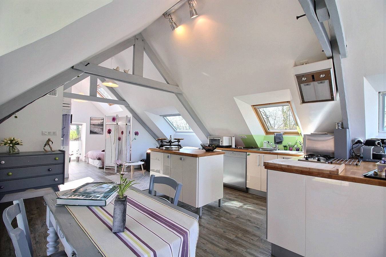 La Maison sous le toit in Plouagat, Région de Guingamp