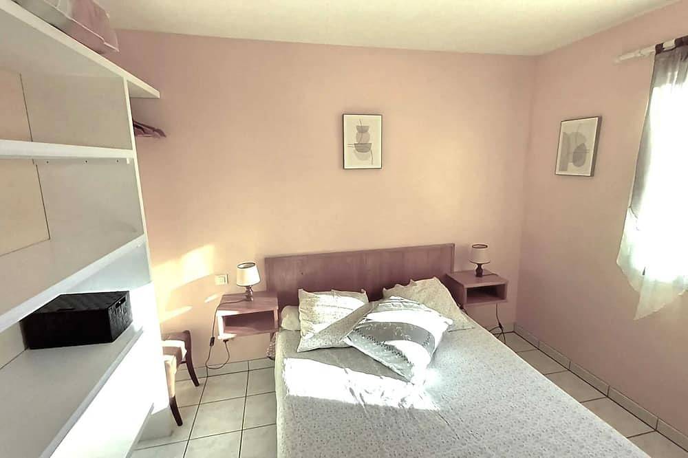 Homerez - Charming Villa in Loubressac with Private Pool in Loubressac, Massif Central