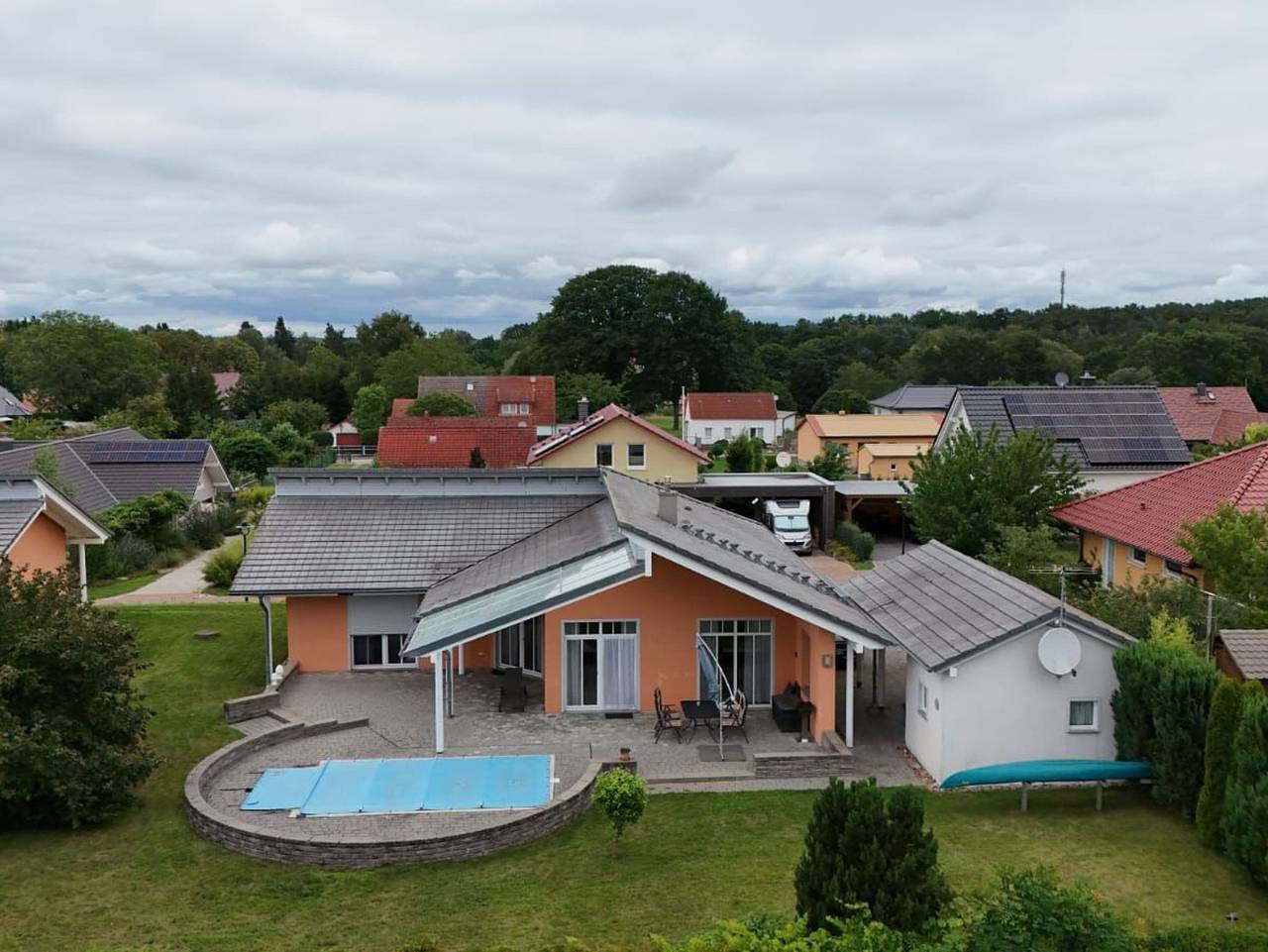 Ferienhaus in Strasen mit Pool, (Mundt, Roswitha) H1 - Ferienhaus in Strasen mit Pool in Strasen, Wesenberg