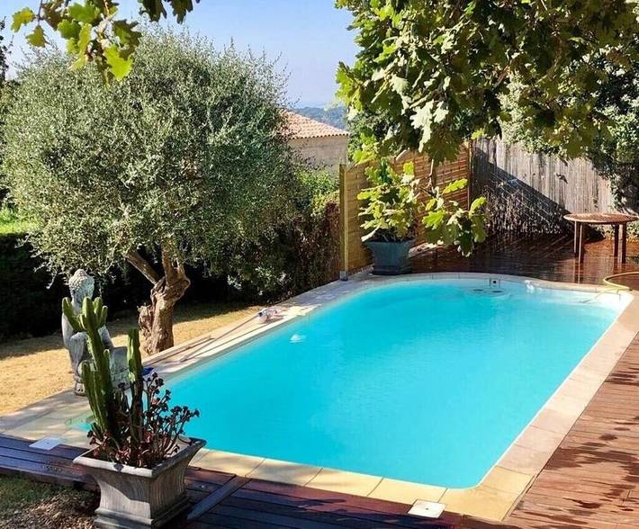 Location de vacances pour 8 personnes, avec piscine ainsi que vue et jardin, animaux acceptés à Gattières - 3
