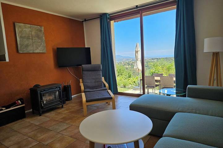 Appartement de vacances pour 3 personnes, avec terrasse et jardin à Vence