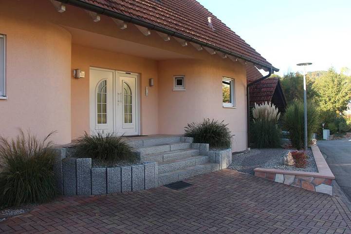 Ferienwohnung für 4 Personen, mit Terrasse und Garten in Gaggenau