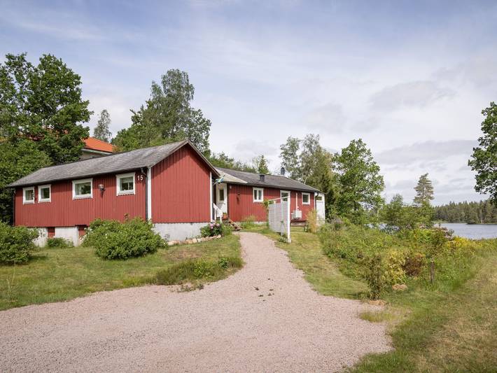 Ferienhaus für 5 Personen, mit Terrasse und Garten sowie Seeblick in Markaryd