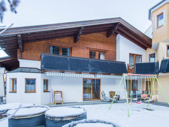 Ferienwohnung für 5 Personen, mit Balkon und Garten in Altenmarkt im Pongau