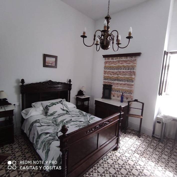 Apartamento para 10 personas, con Balcón además de Terraza y Vistas en Constantina