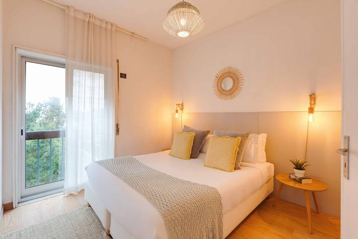 Apartamento entero, Apartamento de vacaciones para 4 personas con jardín in Santo Ildefonso, Oporto