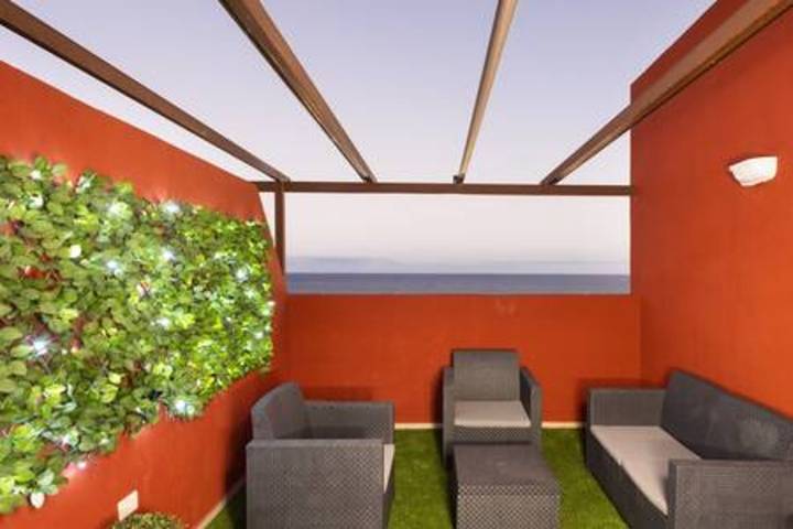 Appartement entier, Appartement de vacances pour 5 personnes avec piscine in Playa de Arriba o Las Bajas (Güímar), Güímar