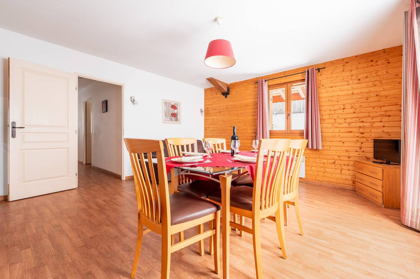 Appartement entier, Hameau 6 209 - Spa & Piscine appartement 6 pers in Orelle, Massif de la Vanoise