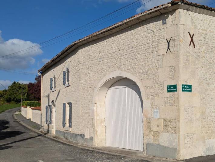 Location de vacances pour 6 personnes, avec terrasse et vue à Juillac-le-Coq - 4