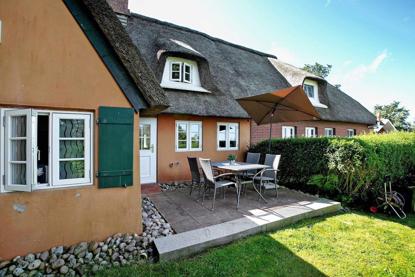 Ferienhaus 'Pellworm-Kate' mit privater Terrasse, privatem Garten und Wlan in Pellworm, Nordseeküste
