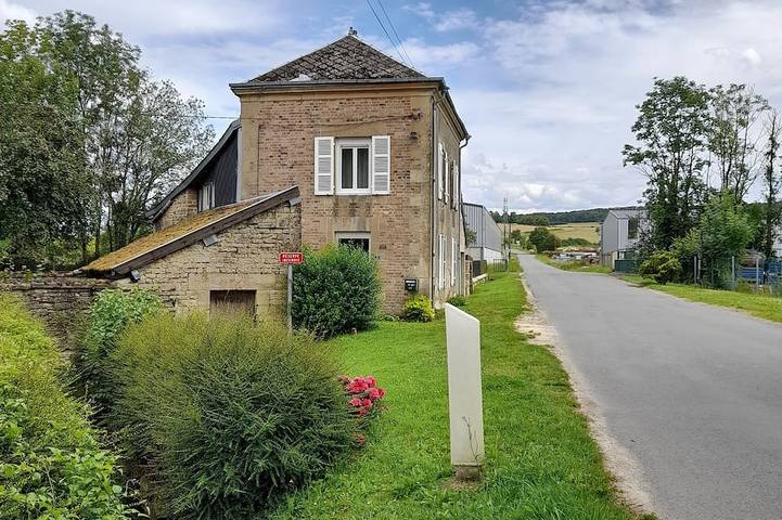 Gîte pour 6 personnes, avec jardin, animaux acceptés à Buzancy