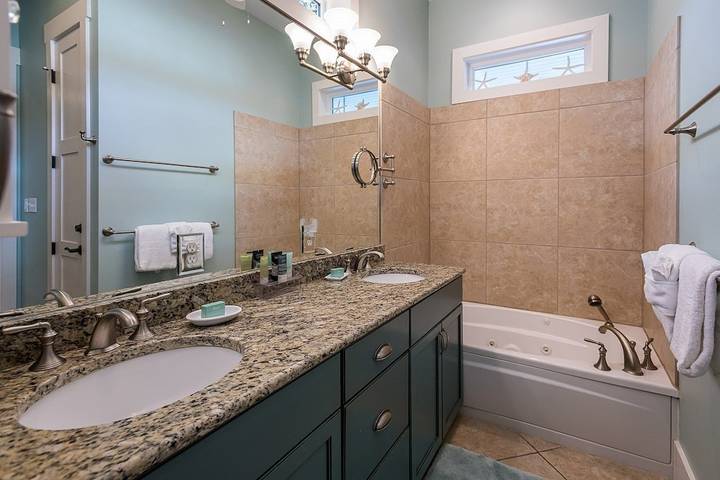 Vacation rental for 10 people, with balcony in Seagrove Beach