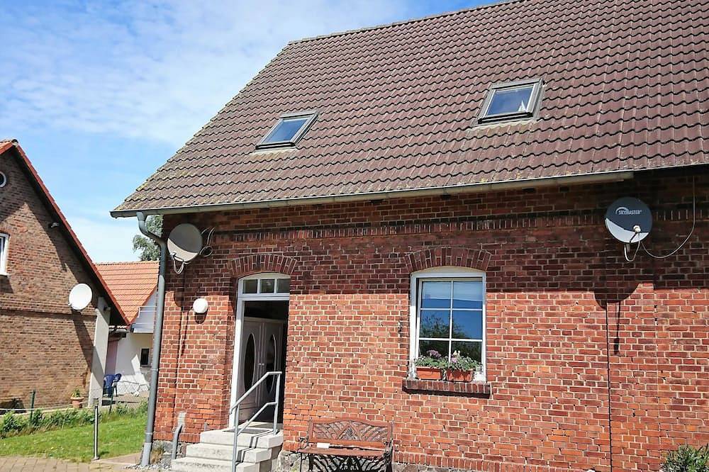 Ganze Wohnung, Ferienwohnung  Ralswiek, Jarnitz 8 - Ferienapartment Ralswiek, Jarnitz 8, in Ralswiek, Bergen auf Rügen und Umgebung
