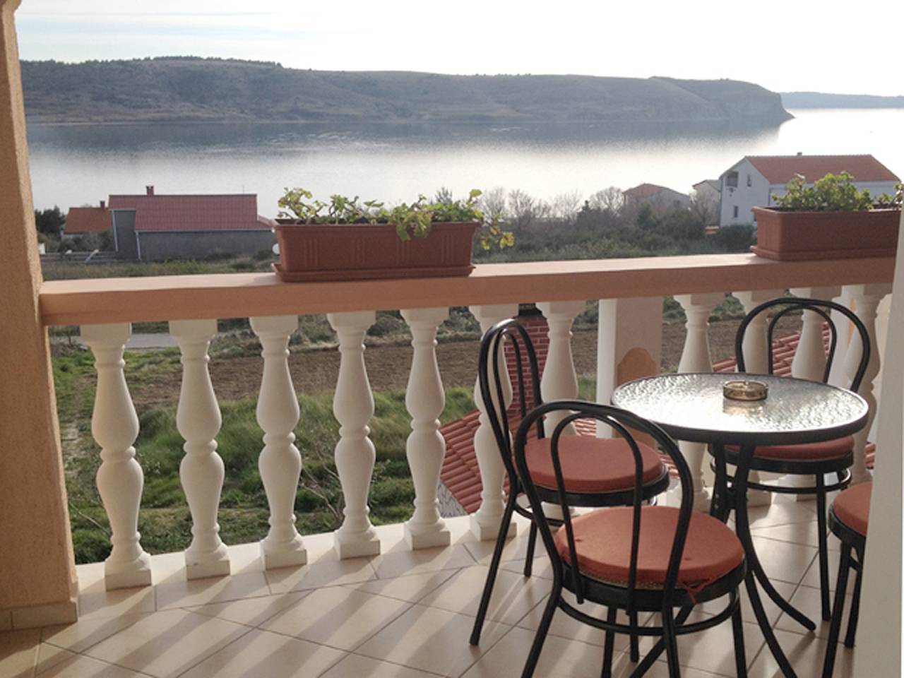 Ganze Ferienwohnung, Ferienwohnung mit Klimaanlage und Meerblick  in Rtina, Zadar