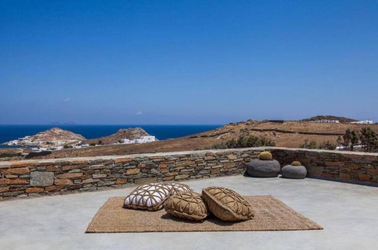 Studio with Pool View in Mylopotas, Íos