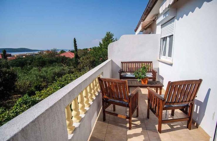 Ferienwohnung für 5 Personen, mit Garten und Balkon