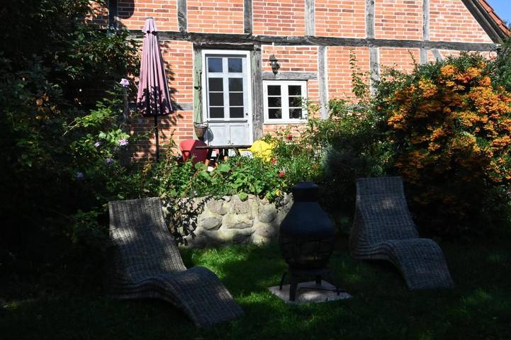 Ferienwohnung für 3 Personen, mit Terrasse und Garten sowie Sauna und Ausblick in Dargun