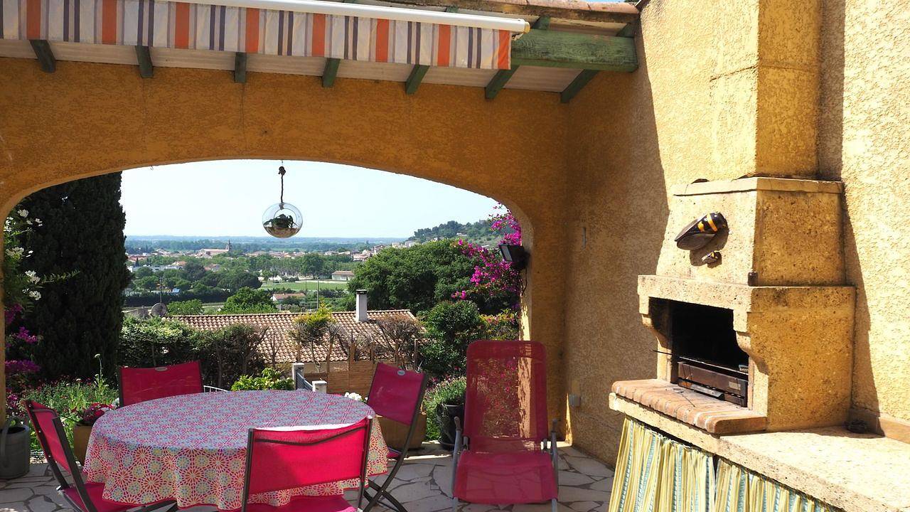 Entire holiday apartment, Ferienwohnung für 2 Personen (30 m²) in Bellegarde in Bellegarde, Nimes region