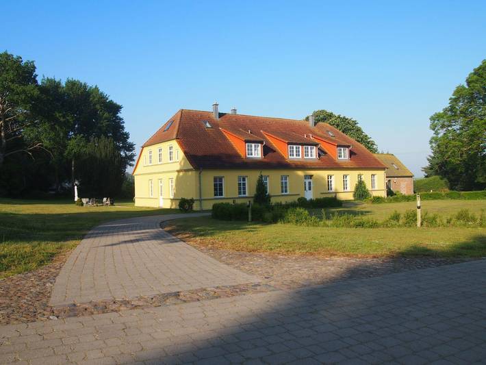 Ferienwohnung für 2 Personen, mit Sauna und Seeblick sowie Garten, kinderfreundlich in Gingst - 3