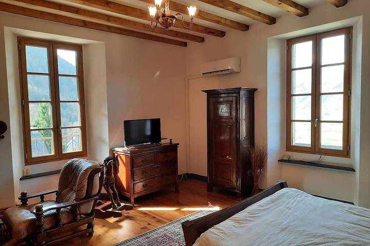 Location de vacances pour 10 personnes, avec jardin à Camparan - 3