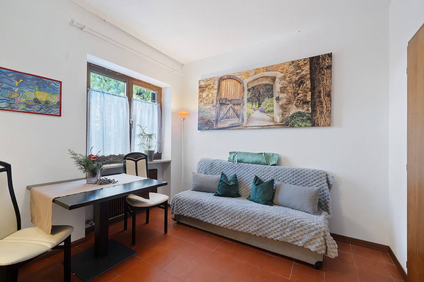 Entire apartment, Apartment 'Elisabeth' with Shared Pool, Shared Garden and Wi-Fi in Lana di Mezzo, Lana